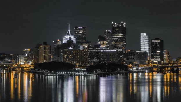 p0007679.m07325.pittsburgh_at_night.jpg